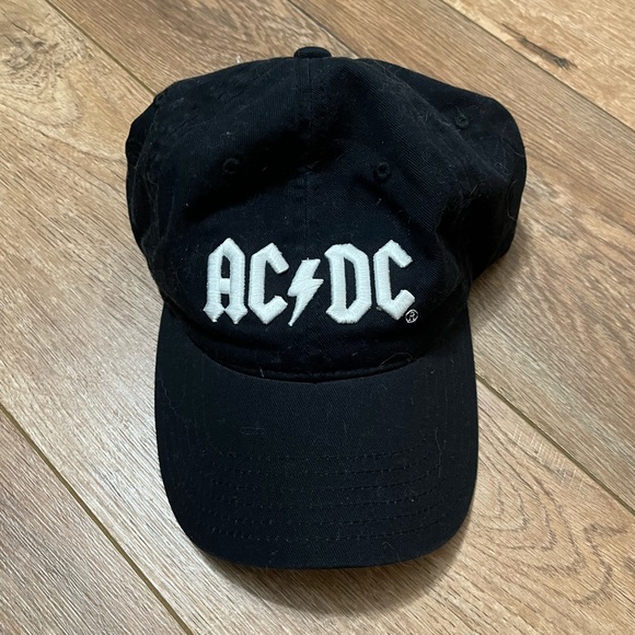 Lot of 2 hats - Picture 2 of 5